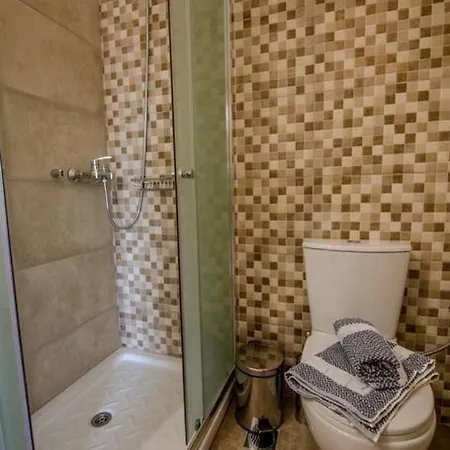 Villa Elpida At Minies