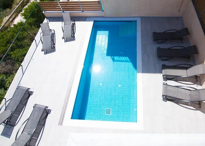 Elpida At Minies Villa Minia