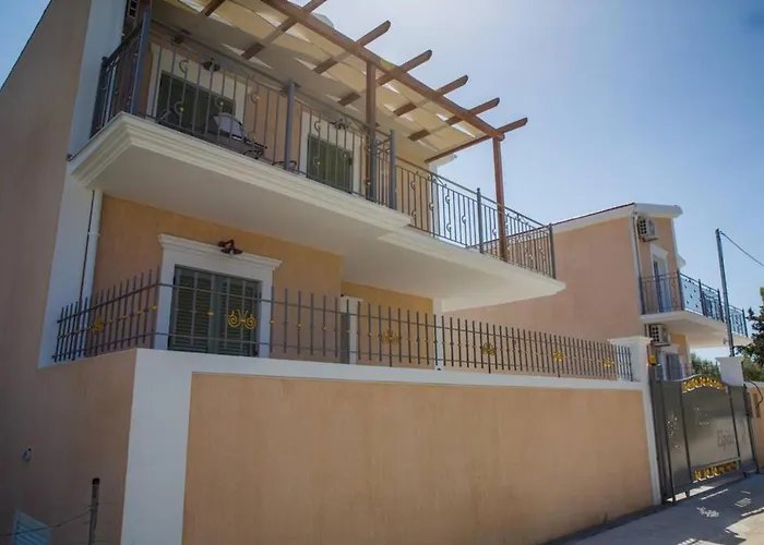 Villa Elpida At Minies Minia