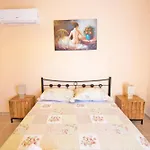 Villa Elpida At Minies *